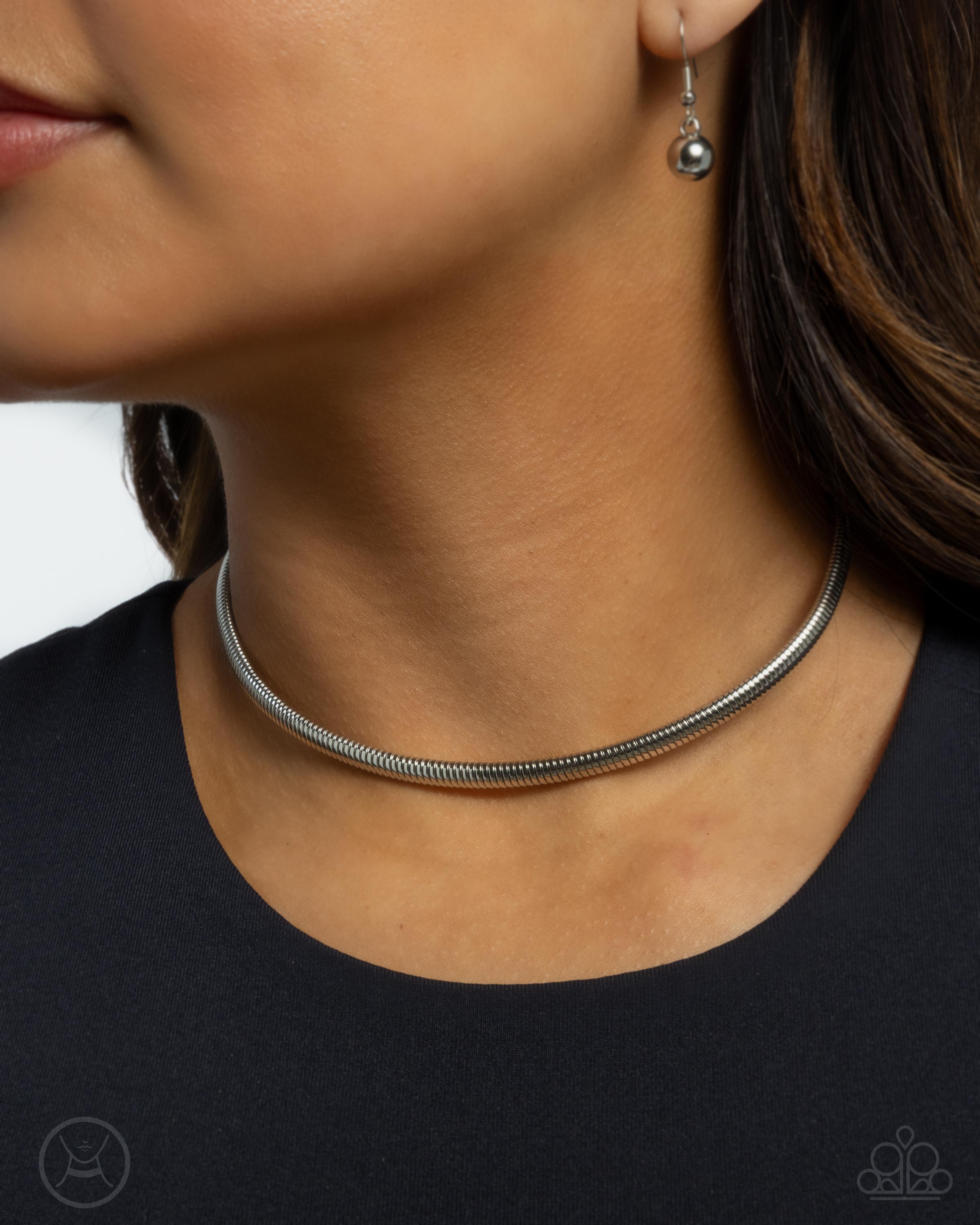 Captivating Choker - Silver-Paparazzi